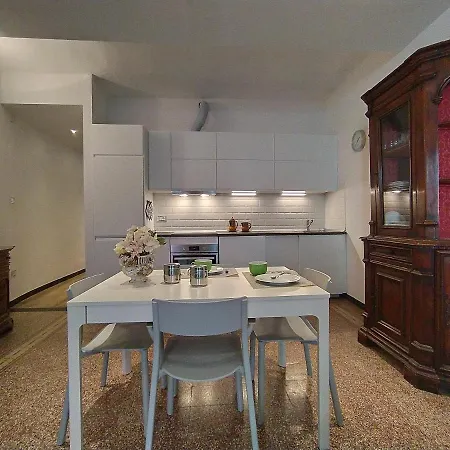 Rosanna House *