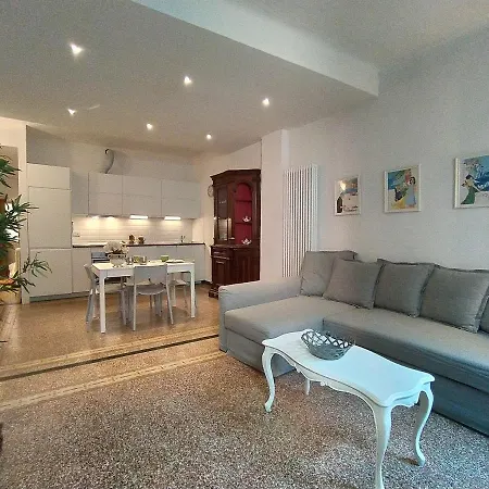Rosanna House Apartment